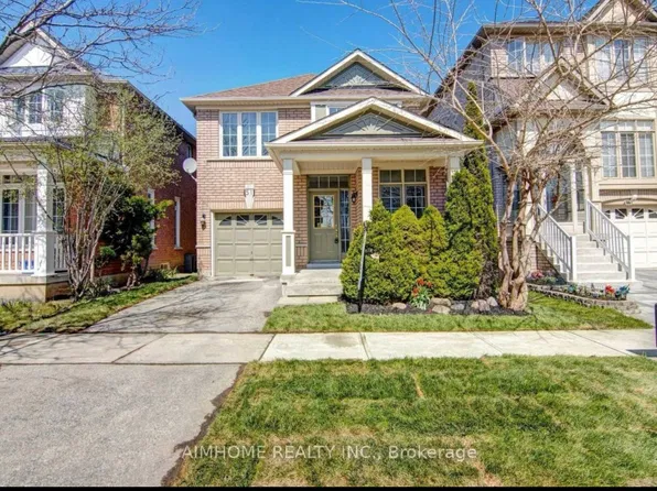 51 Crawford St, Markham, ON L6C 2M3