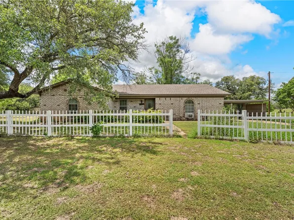 4341 Baylor Camp Rd, Crawford, TX 76638