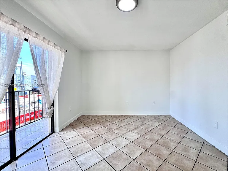1250 Lincoln Rd #203 — Photo 19