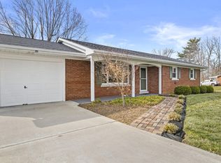 1201 Peacock Rd, Paris, KY 40361