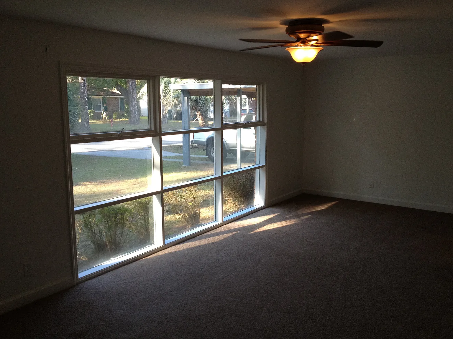 4 bed, 1550 sqft, $2,400 — Photo 3