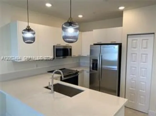 6455 NW 103rd Pl, Miami, FL 33178