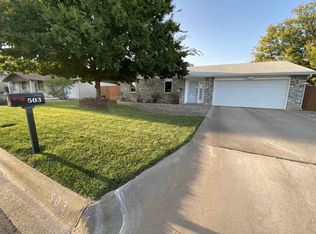 503 Broken Arrow Rd, Roswell, NM 88201