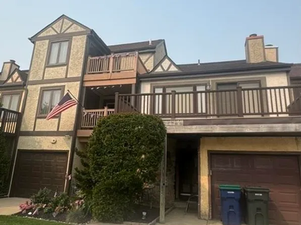29 Bramble Dr, Brigantine, NJ 08203