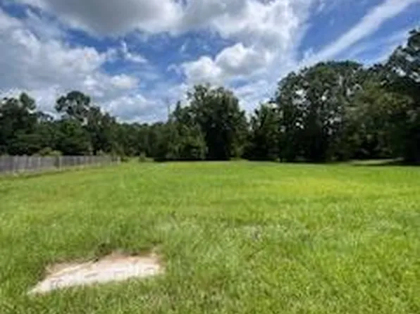 18 Joshbury Cir, Laurel, MS 39443