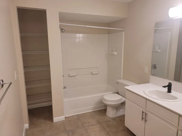 1304 Palmer Dr — Photo 17
