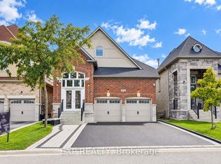 574 Sweetwater Cres, Newmarket, ON L3X 0H6
