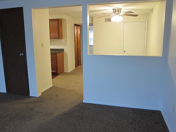 2nd image of 65 W Summerset Ln #807728bec
