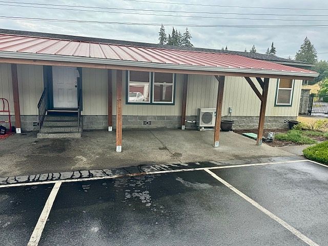1st image of 101 W Sentry Dr