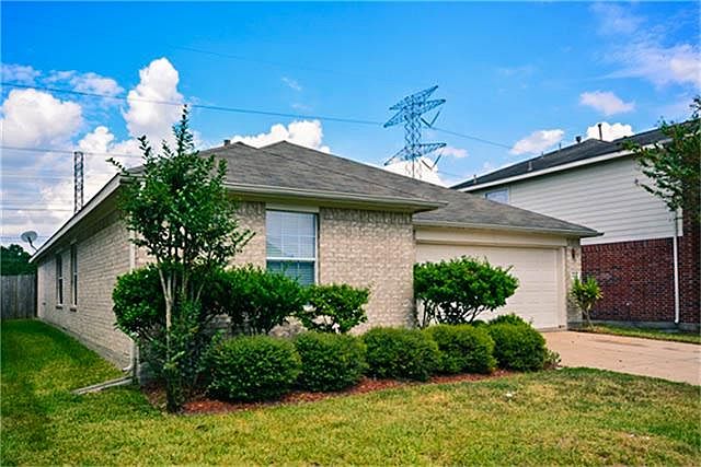 1st image of 9038 N Ferndale Place Dr
