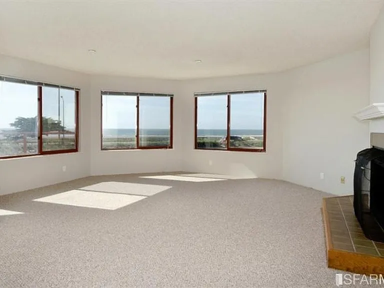 855 La Playa St #162 — Photo 2