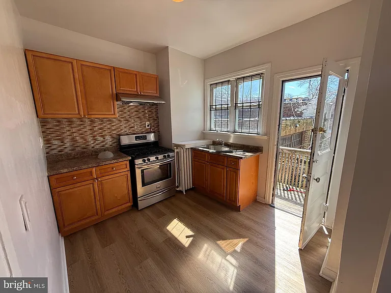 5052 Wayne Ave — Photo 13