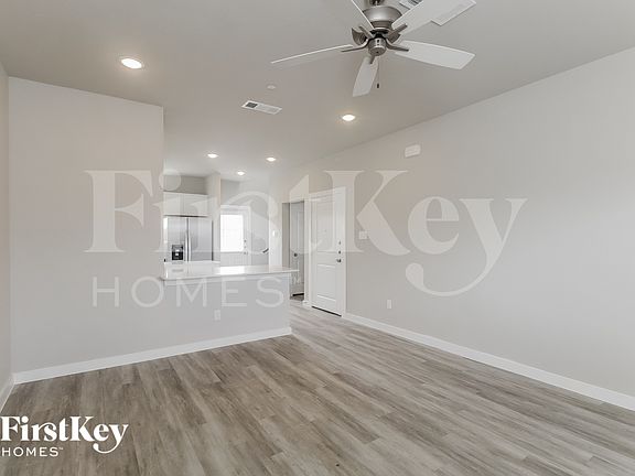3rd image of 340 Niki Dr