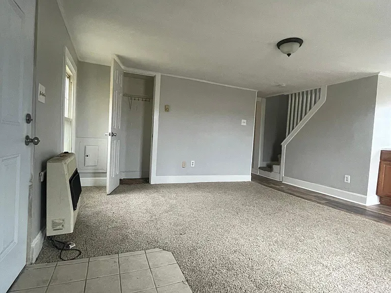 607 E Broad St #2 — Photo 9
