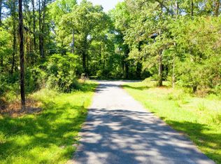 17 Anglers Dr, Trinity, TX 75862