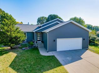 5726 Bellows Cir, Madison, WI 53716