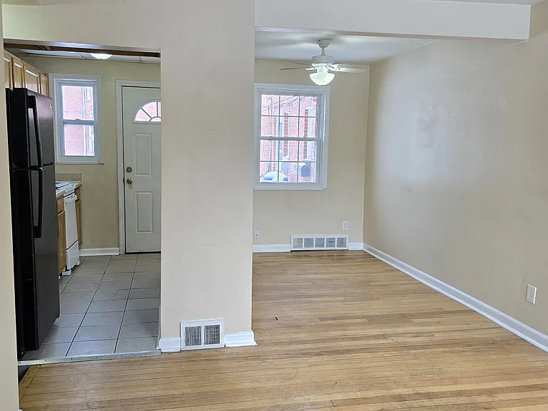 22751 Fox Ave #H — Photo 4
