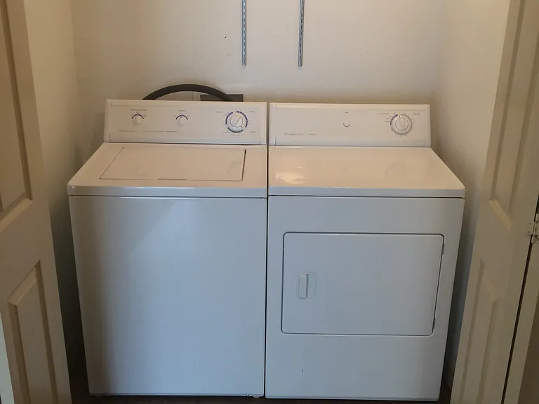 1772 N Chestnut Ave — Photo 19
