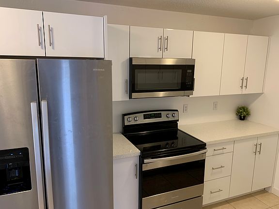 5th image of 91 NE 12th Ave #91