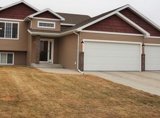 4260 Russet Ave S, Fargo, ND 58104