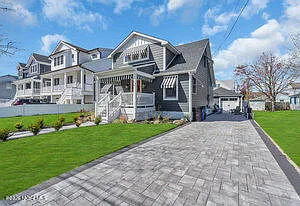 111 Sanborn Ave — Photo 7