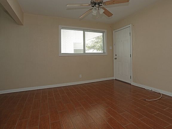4th image of 5125 Trowbridge Dr #5