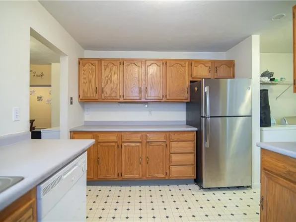 162 Ocean St, Providence, RI 02905