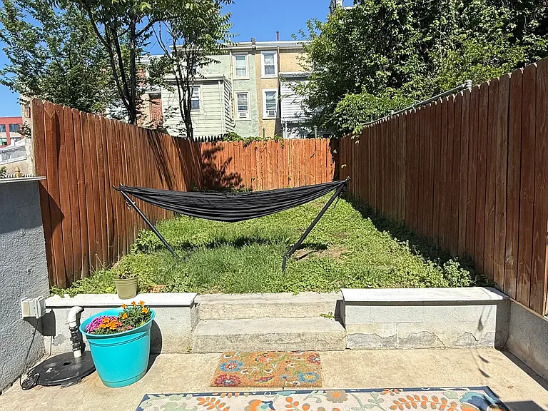 3723 Stanton St — Photo 28
