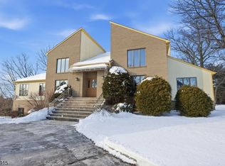 32 Sylvan Dr, Montville Twp., NJ 07058