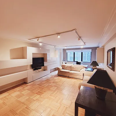 Rented by New York Residence | media 44