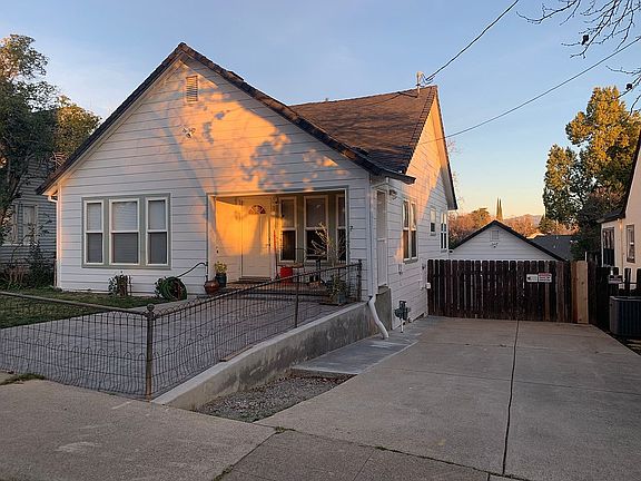 Frontage on Butte St