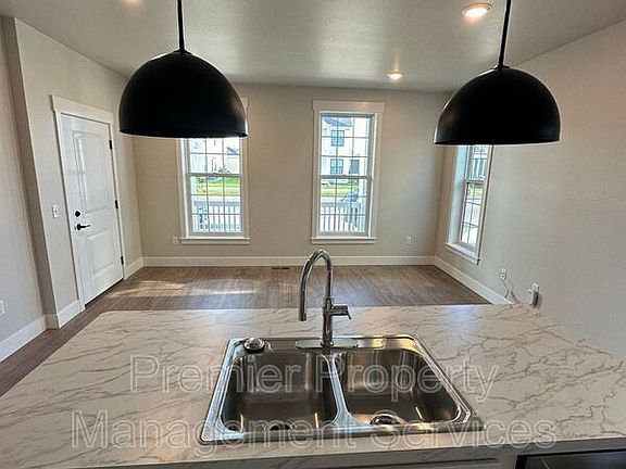 2nd image of 6023 Elysian Rd #102
