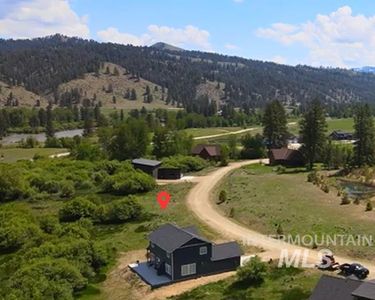 50 Wapiti Ct, Garden Valley, ID, 83622