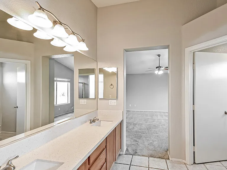 5044 Drifting Creek Ave — Photo 12