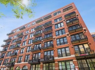 226 N Clinton St APT 605, Chicago, IL 60661