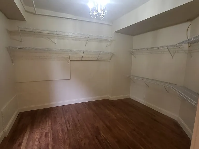 4810 Edinburgh Dr — Photo 14