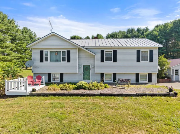 355 River Road, Madison, ME 04950