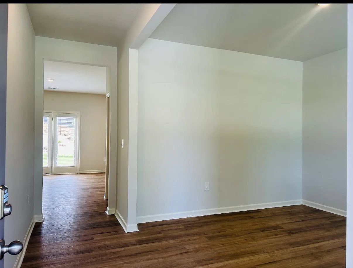 3 bed, 2.5 bath, 2164 sqft, $2,250 — Photo 4