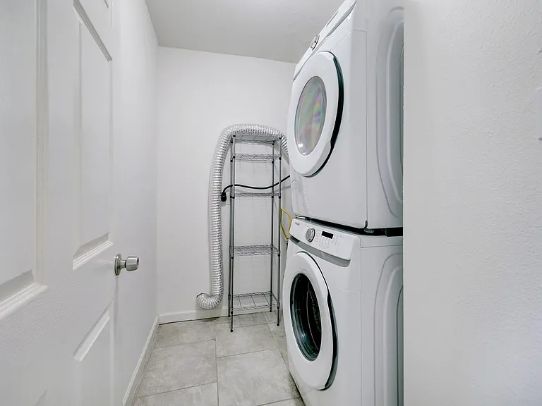 2534 Roy Cir — Photo 15