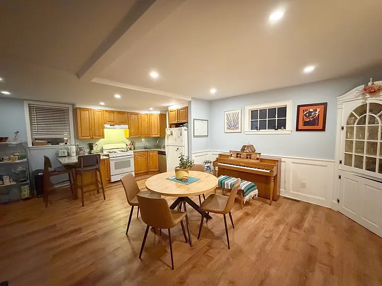37 Overlook Rd — Photo 2