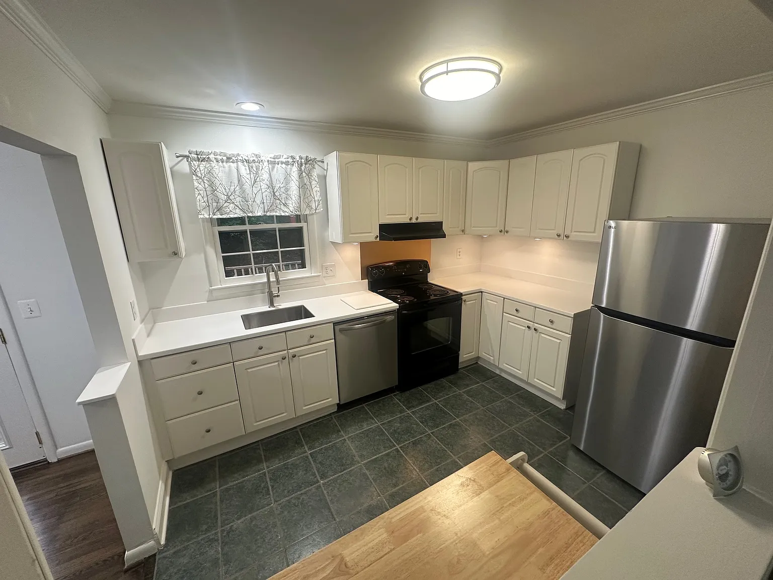 Summit Dr, Annapolis — Photo 4