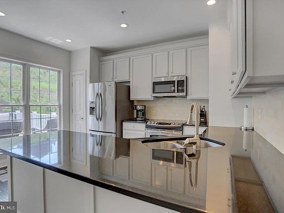 5th image of 6382 Meandering Woods Ct