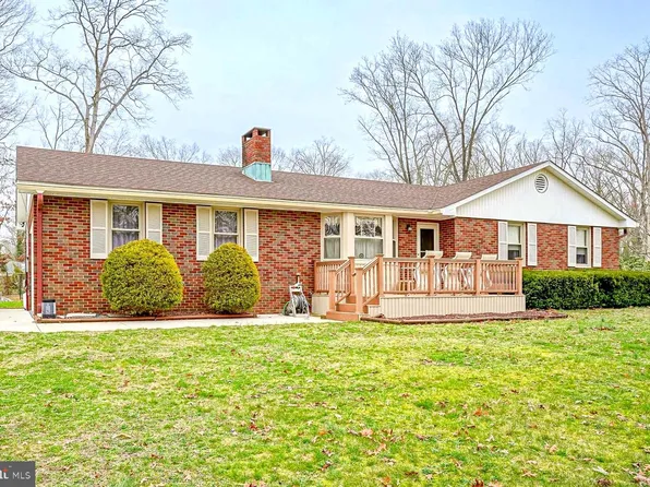 19 Sandy Dr, Newfield, NJ 08344