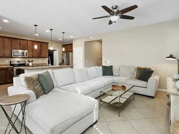 12041 W COTTONTAIL Lane, Peoria, AZ 85383