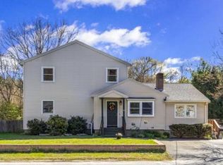 23 Pleasant St, North Reading, MA 01864