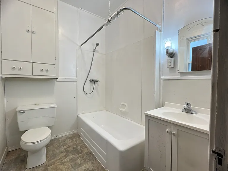 1308 Jackson St #1/2 — Photo 10
