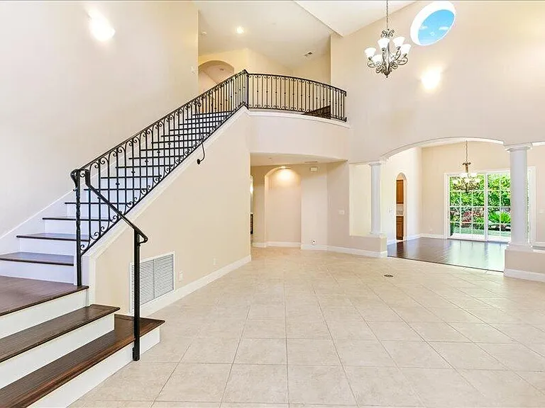 4698 Granada Way — Photo 23