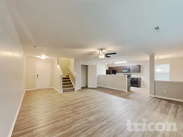 805 Alta Way — Photo 3