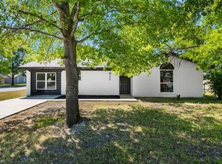 826 Johnnie Row, Seagoville, TX 75159