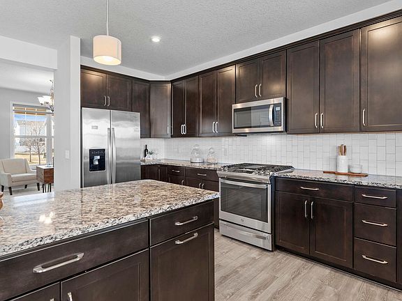 4th image of 18101 Goldfinch Way